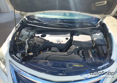 2015 Nissan Altima 2.5 Sv z USA, uszkodzony, nr VIN 1N4AL3AP7FC471701